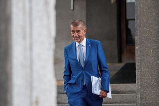 Babiš zpražil tajné služby, že ho neinformovaly o provokaci vůči Polsku - Novinky
